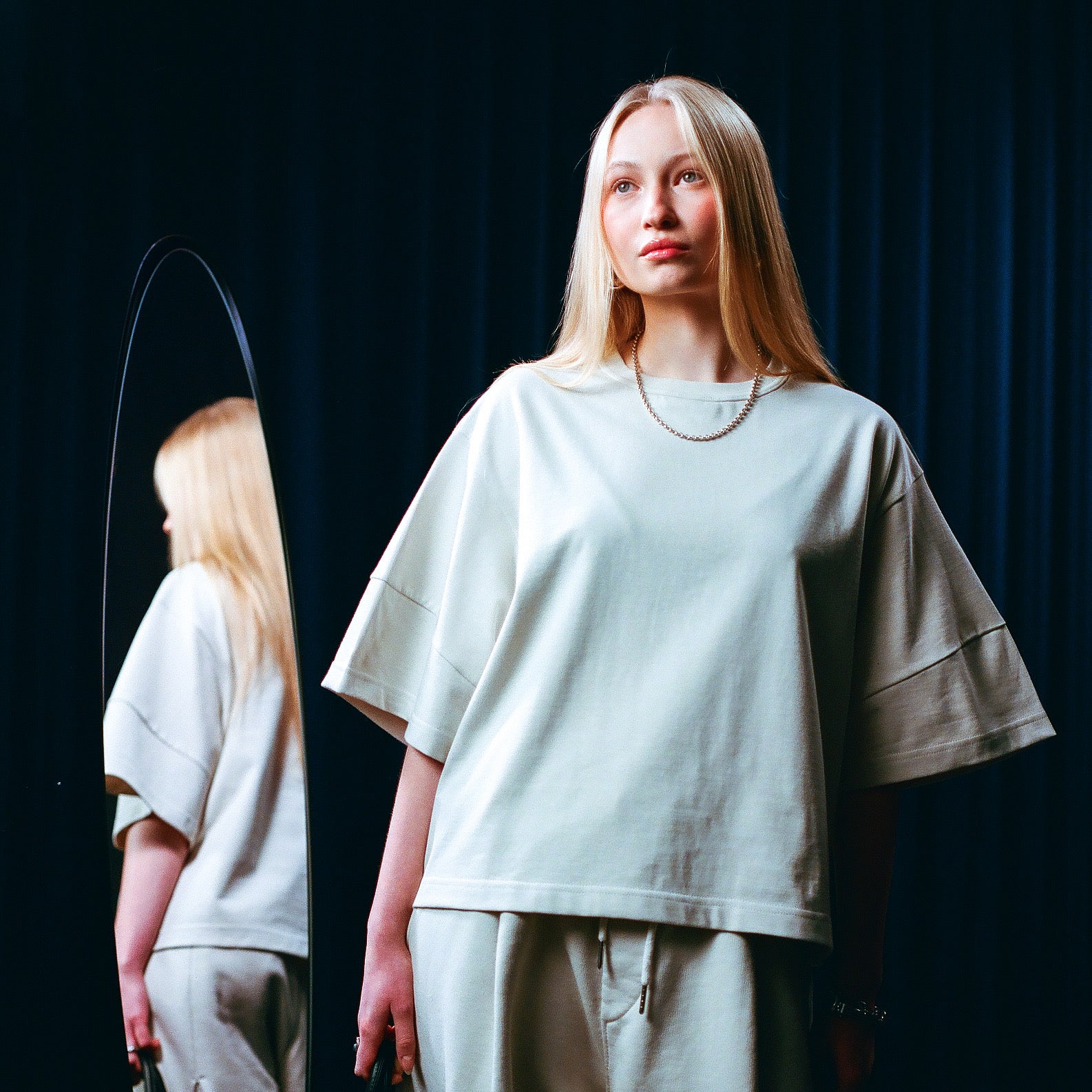 EVERGREEN TRIPLE ARM BOXY TEE Image 3