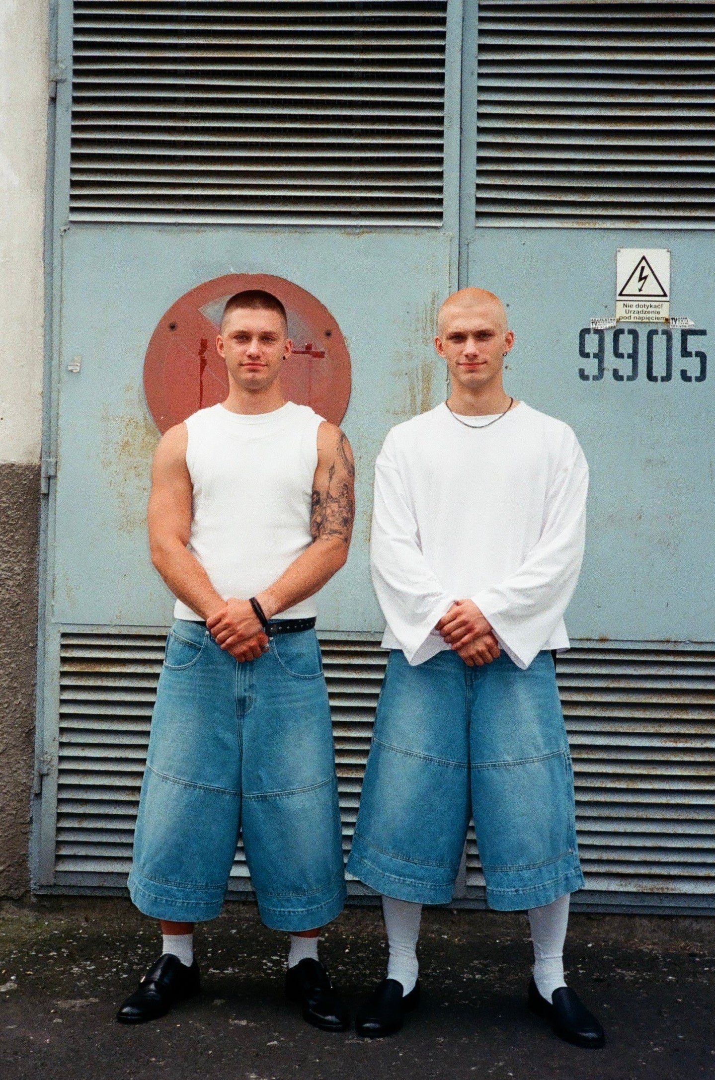 DOUBLE KNEE BOTTLE JORTS Image 5
