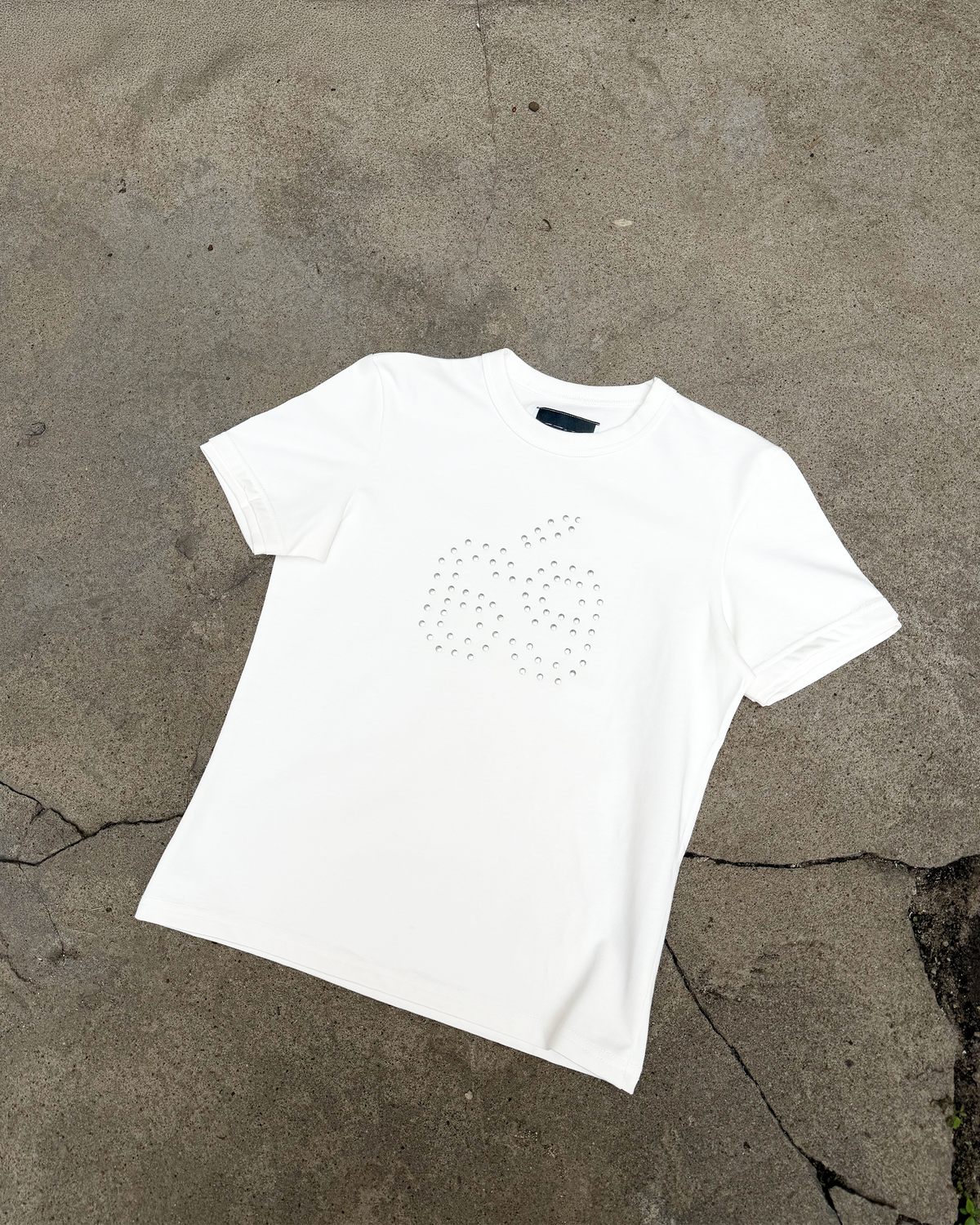 ‚69’ TEE — 7