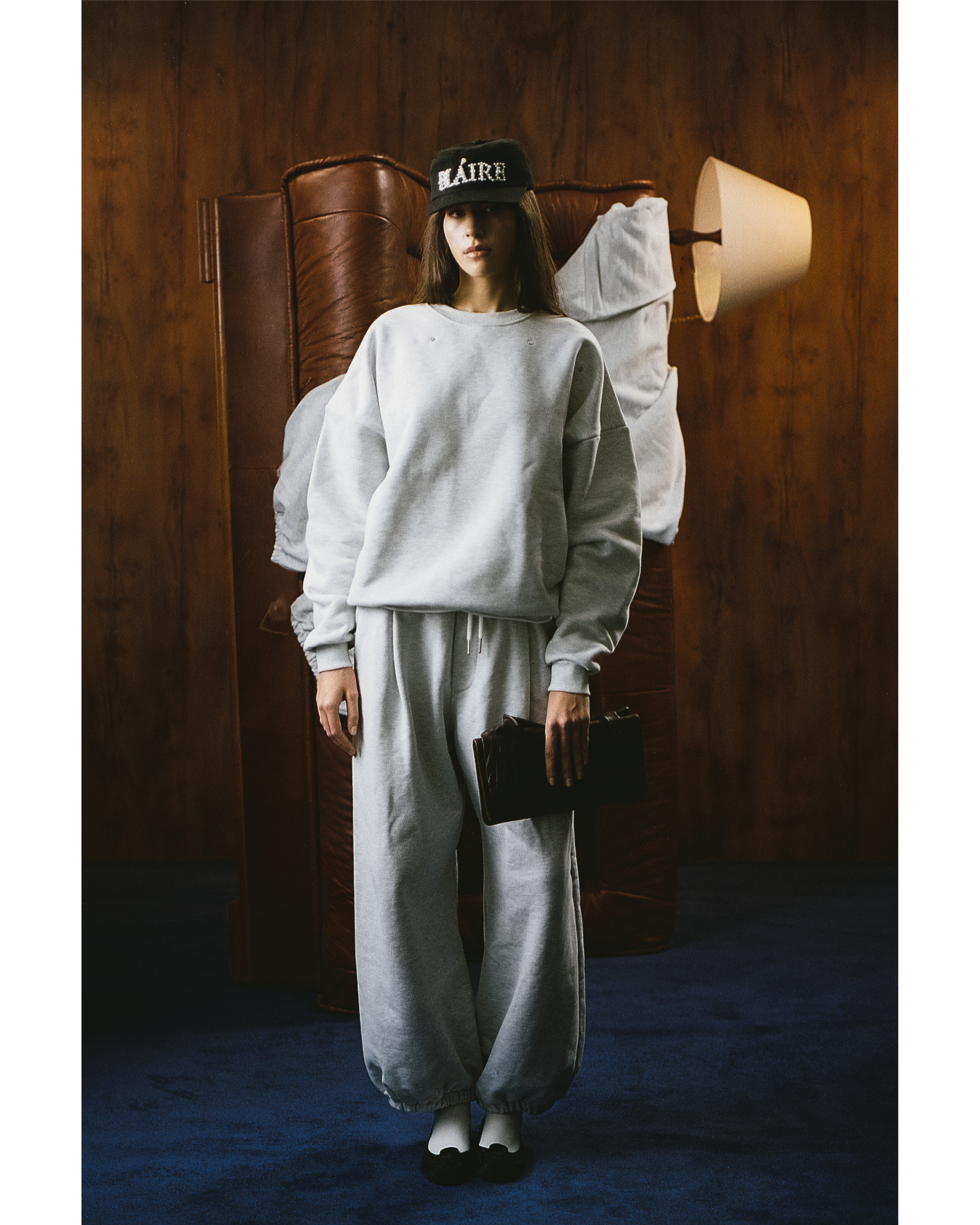 EVERGREEN LOOSE METAL RIVET CREWNECK Image 5