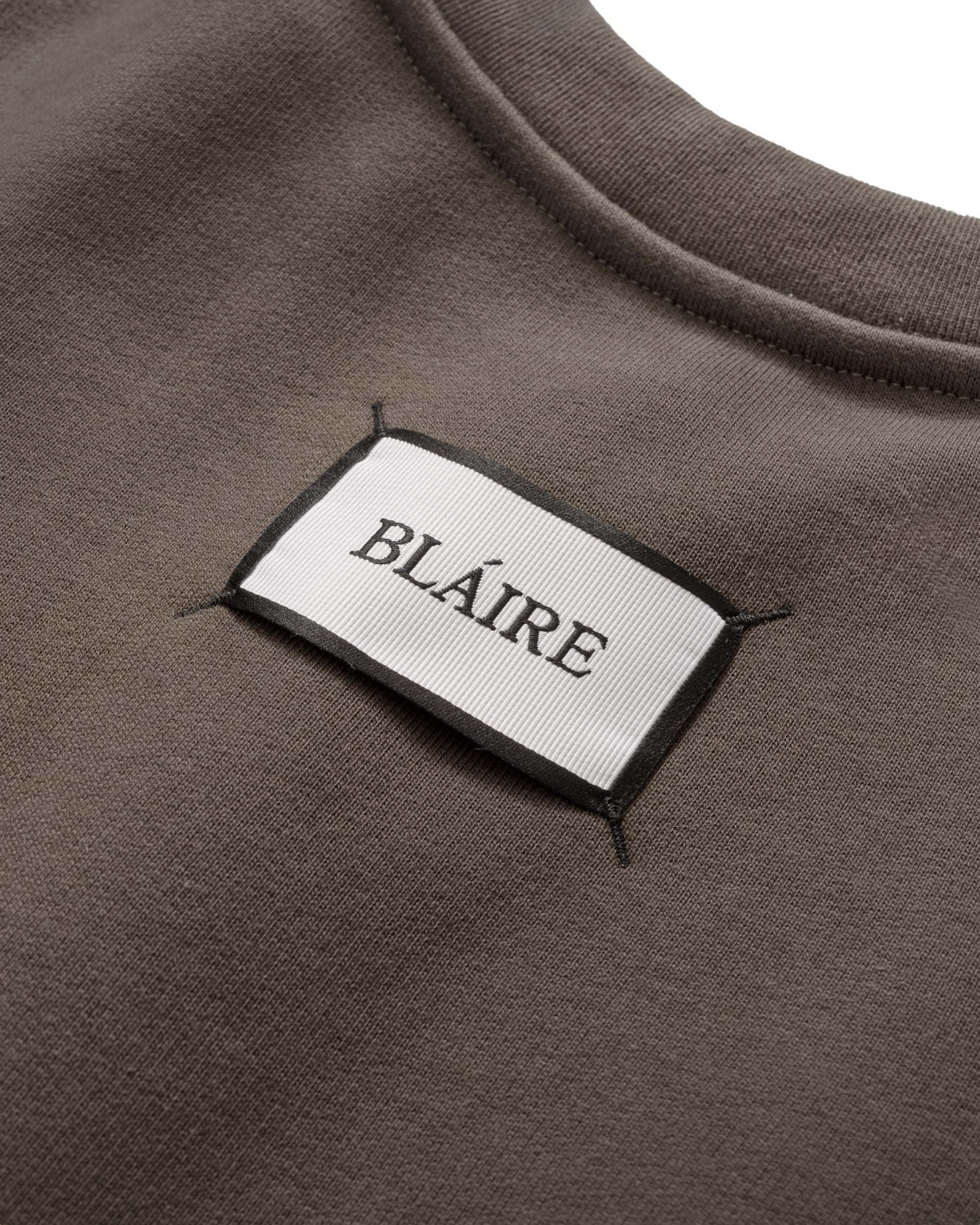 EVERGREEN LOOSE METAL RIVET CREWNECK Image 4