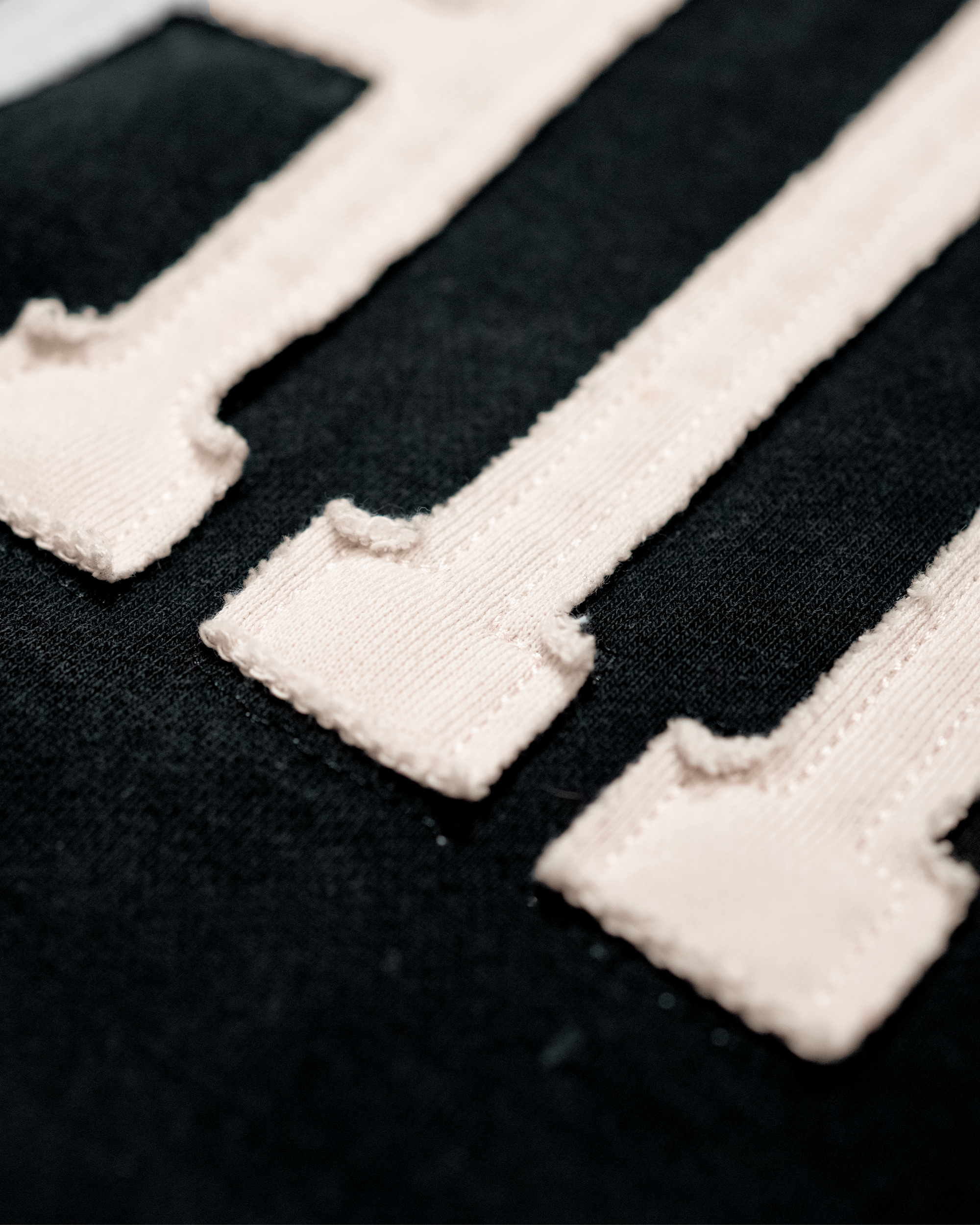 APPLIQUE HOODIE Image 4